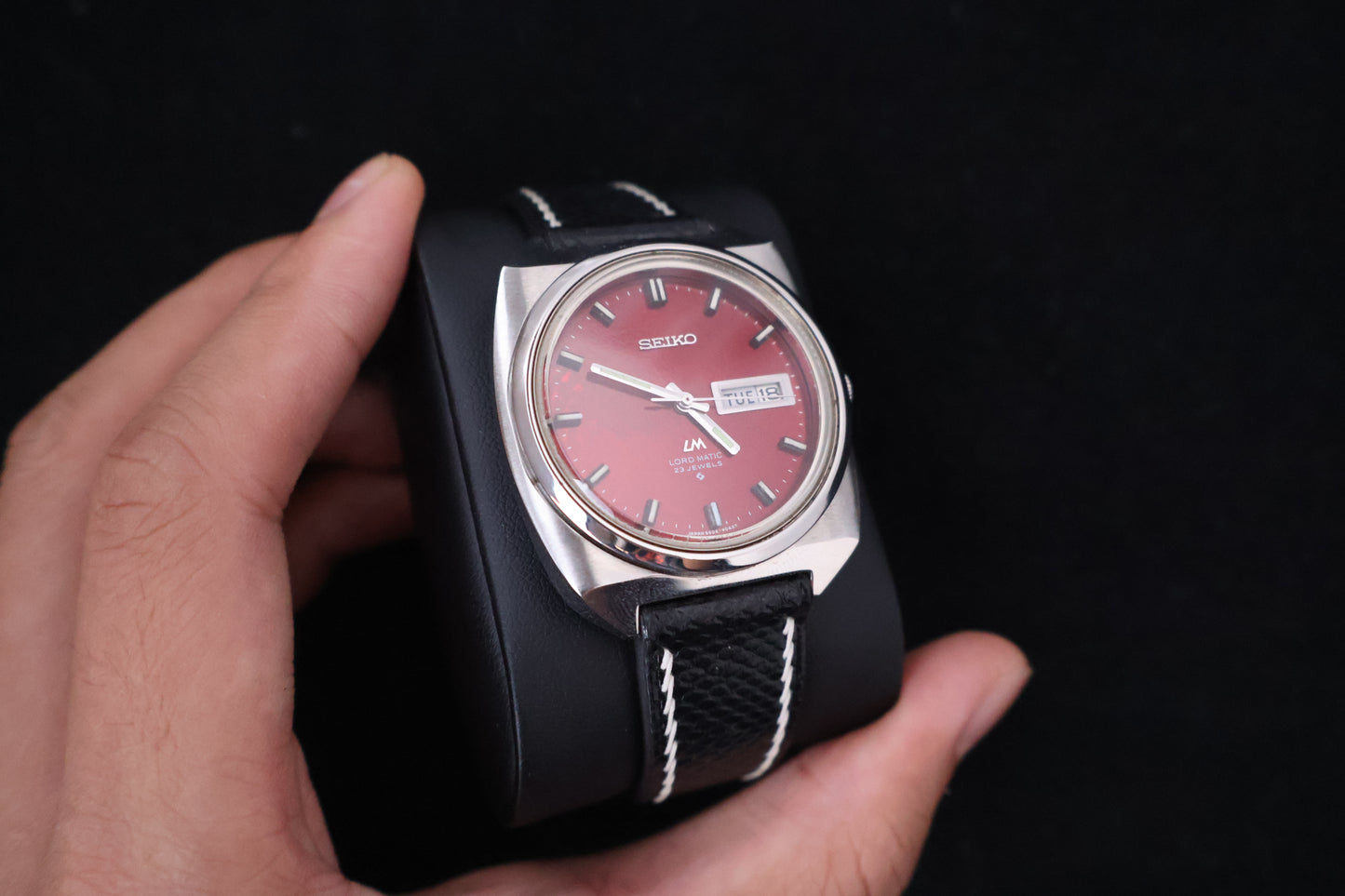(SERVICED) Rare Vintage 1969 Seiko Lord Matic Red Dial 23 Jewels 5606-9030