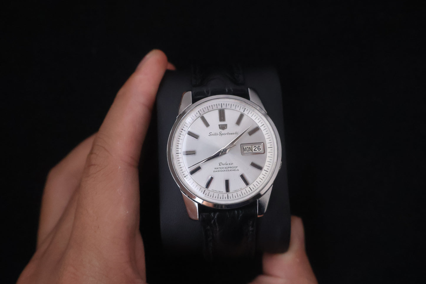 (SERVICED) Rare Vintage 1965 Seiko Sportsmatic 5 Deluxe Diashock 23 Jewels 7606-7992
