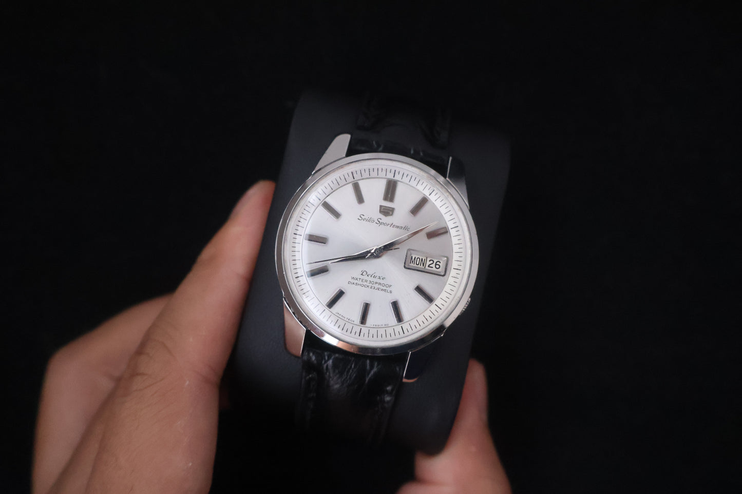 (SERVICED) Rare Vintage 1965 Seiko Sportsmatic 5 Deluxe Diashock 23 Jewels 7606-7992