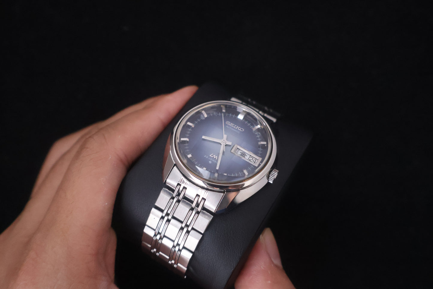 (SERVICED) Rare Vintage 1972 Seiko Lord Matic LM Blue Dial 23 Jewels 5606-7280