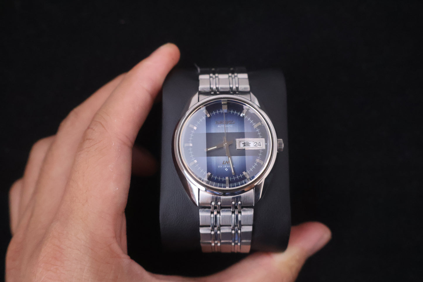 (SERVICED) Rare Vintage 1972 Seiko Lord Matic LM Blue Dial 23 Jewels 5606-7280