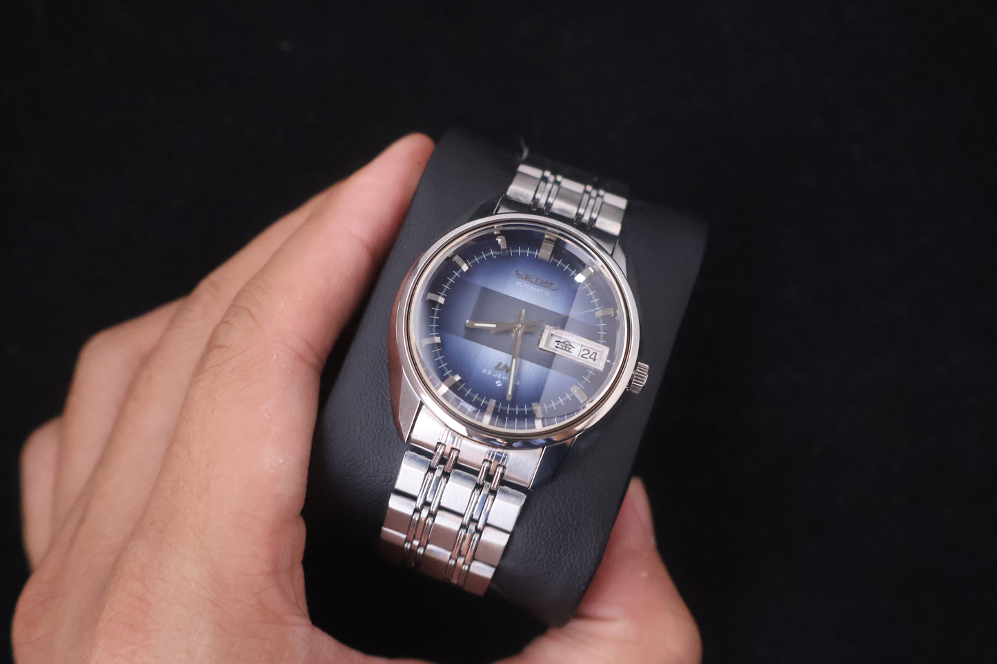(SERVICED) Rare Vintage 1972 Seiko Lord Matic LM Blue Dial 23 Jewels 5606-7280