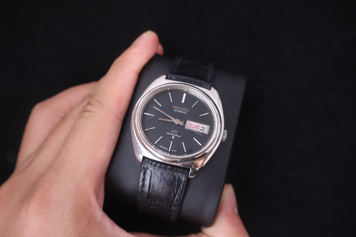 (SERVICED) Rare Vintage 1971 Seiko Lord Matic LM Black Dial 25 Jewels 5606-5050