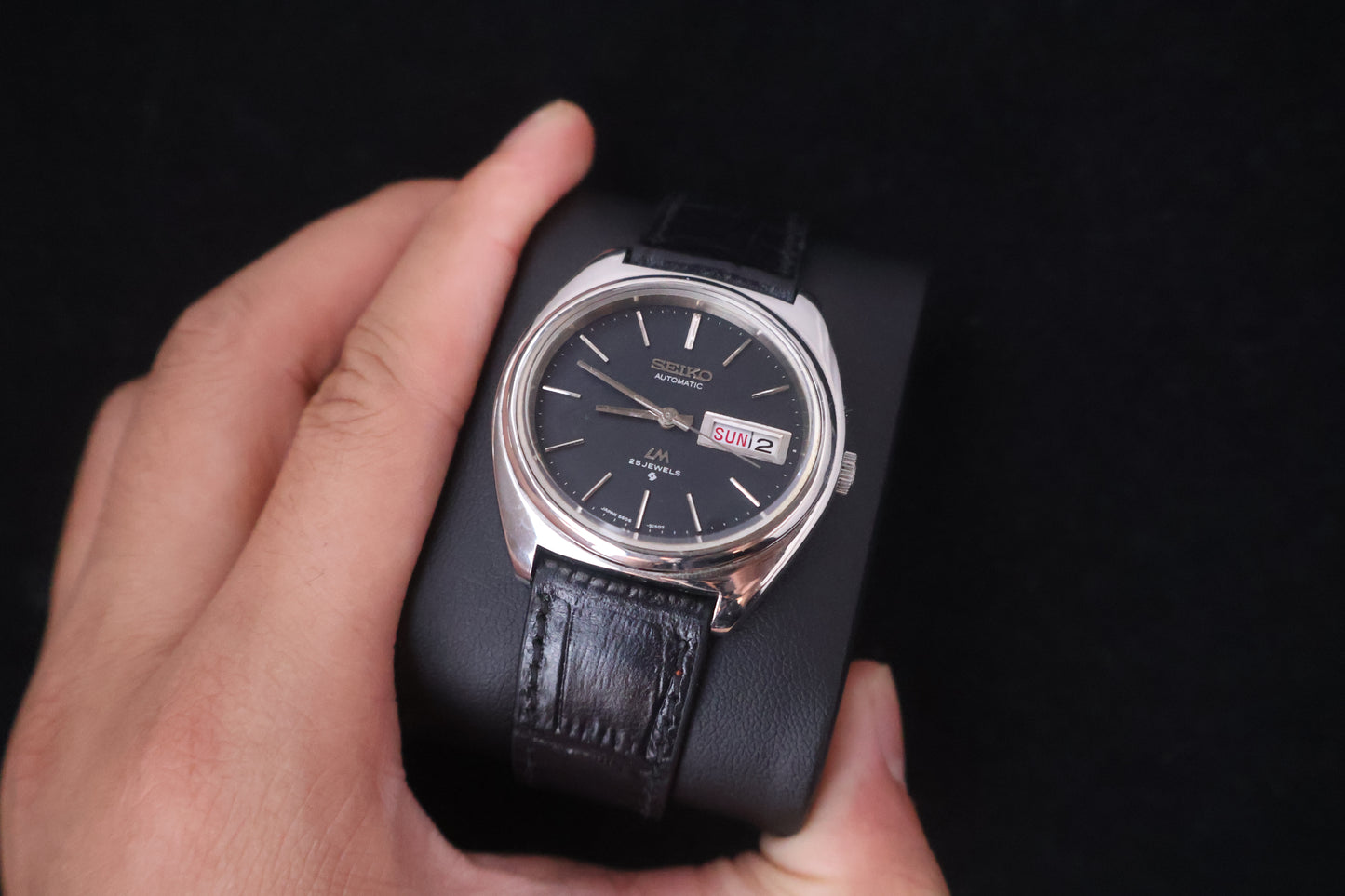 (SERVICED) Rare Vintage 1971 Seiko Lord Matic LM Black Dial 25 Jewels 5606-5050