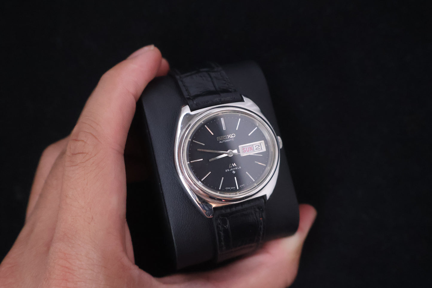 (SERVICED) Rare Vintage 1971 Seiko Lord Matic LM Black Dial 25 Jewels 5606-5050