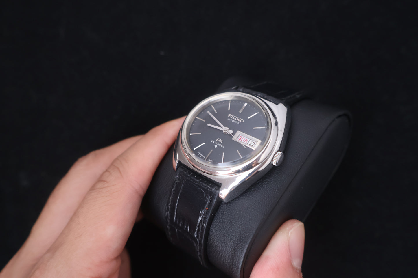 (SERVICED) Rare Vintage 1971 Seiko Lord Matic LM Black Dial 25 Jewels 5606-5050