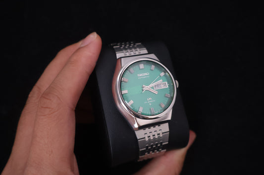 (SERVICED) Rare Vintage 1975 Seiko Lord Matic Green Dial 25 Jewels 5606-8100