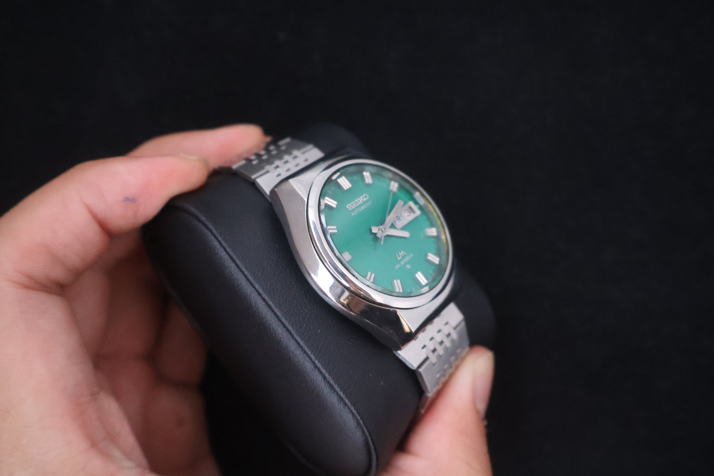 (SERVICED) Rare Vintage 1975 Seiko Lord Matic Green Dial 25 Jewels 5606-8100