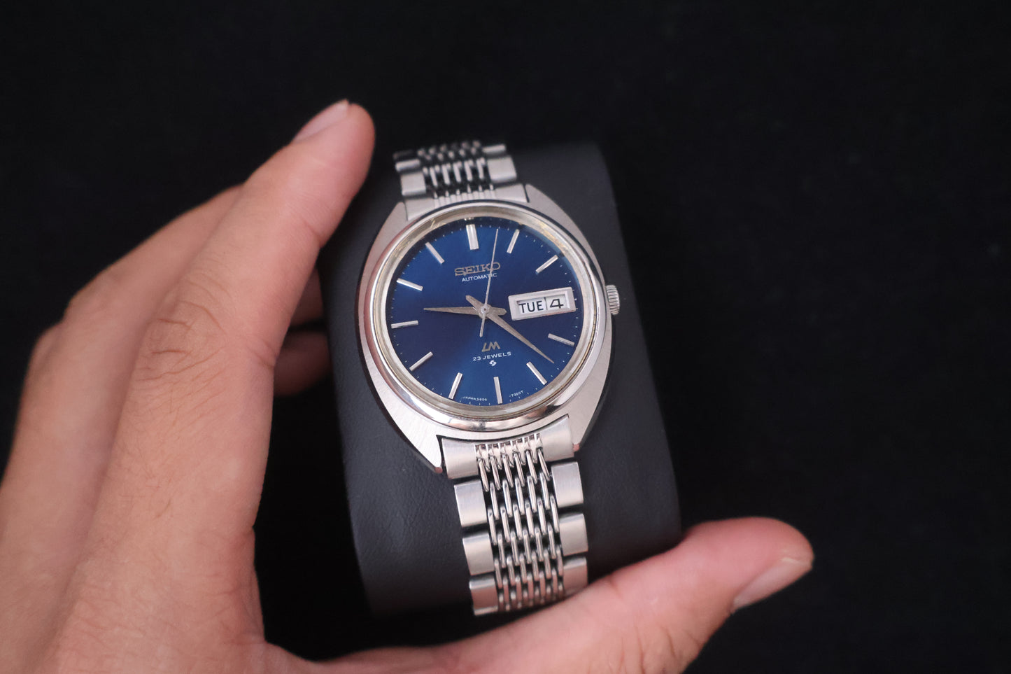 (SERVICED) Rare Vintage 1970 Seiko Lord Matic Blue Dial 23 Jewels 5606-7150