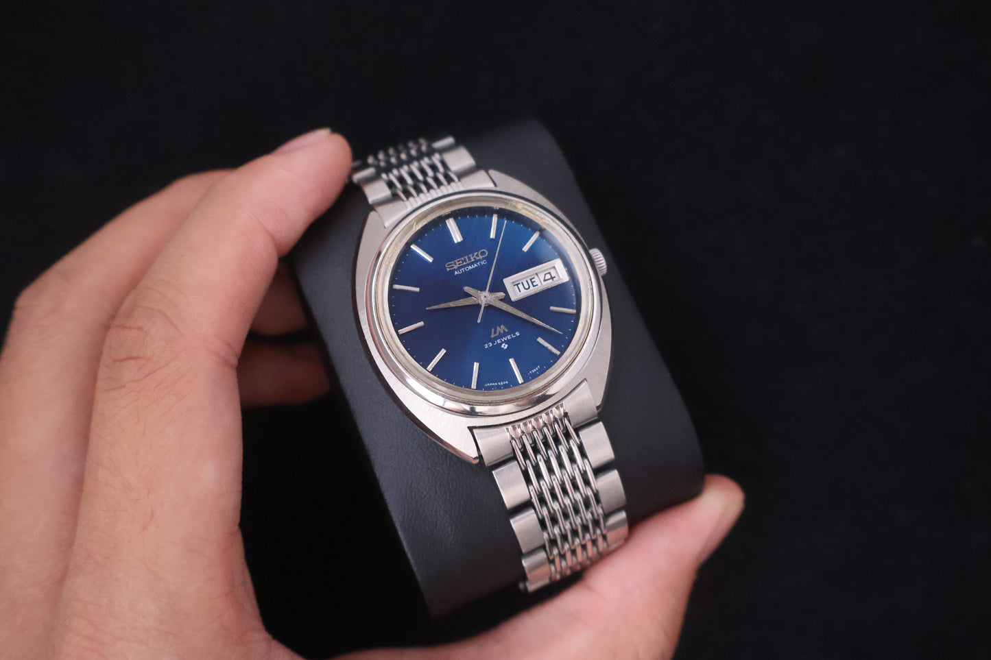 (SERVICED) Rare Vintage 1970 Seiko Lord Matic Blue Dial 23 Jewels 5606-7150