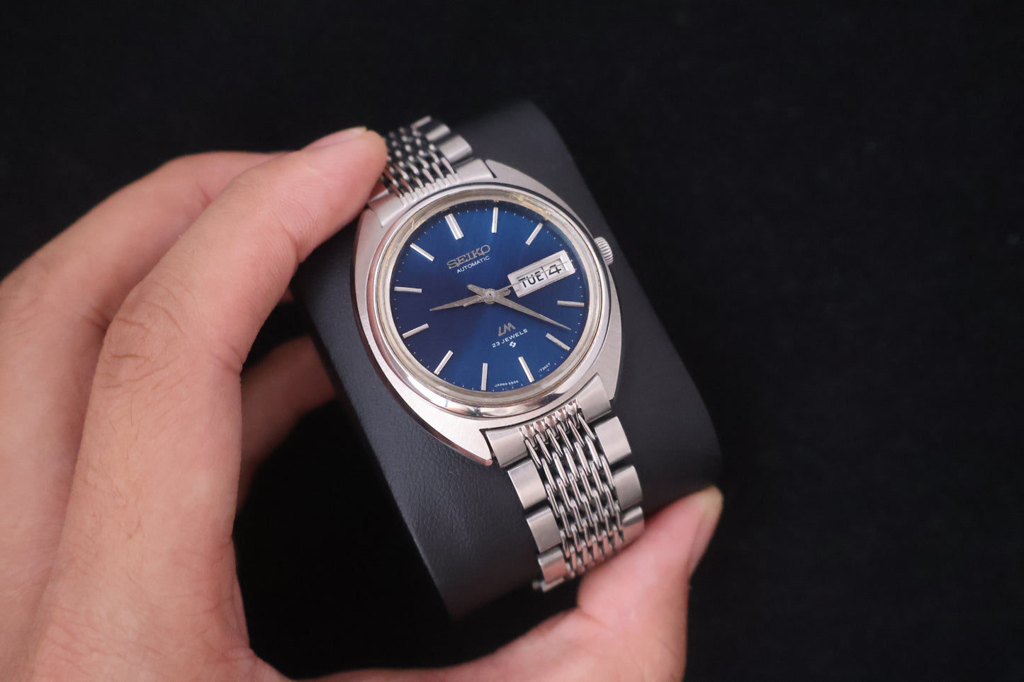 (SERVICED) Rare Vintage 1970 Seiko Lord Matic Blue Dial 23 Jewels 5606-7150