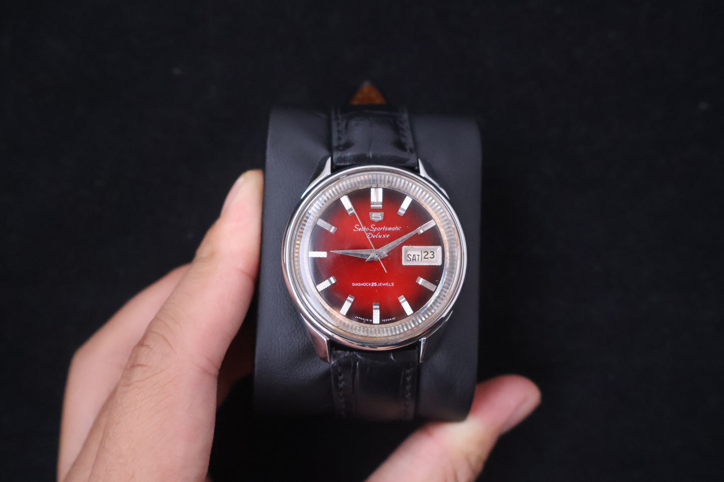 (SERVICED) Rare Vintage 1965 Seiko Sportsmatic Deluxe Red Dial 25 Jewels 7619-7070