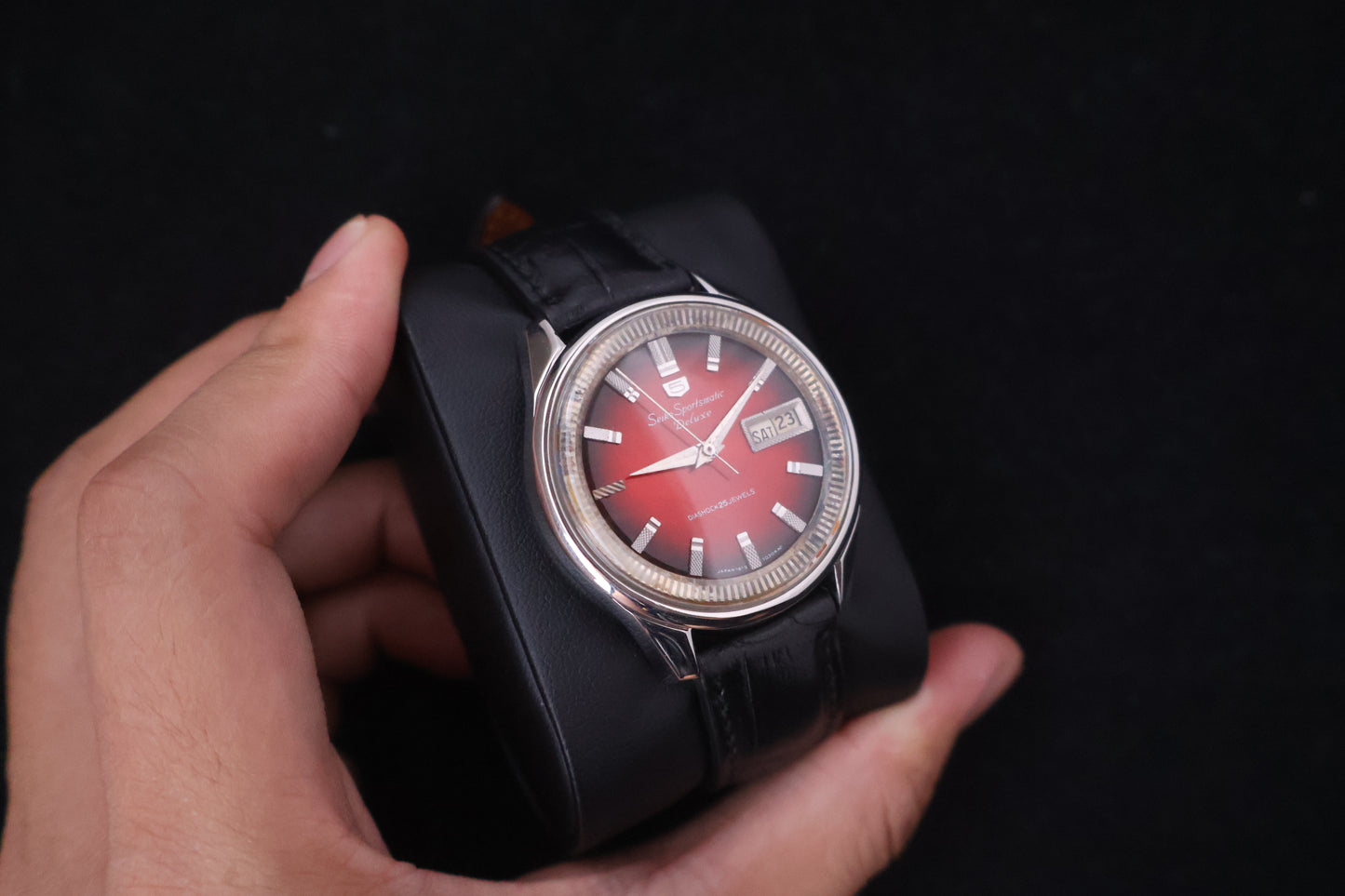 (SERVICED) Rare Vintage 1965 Seiko Sportsmatic Deluxe Red Dial 25 Jewels 7619-7070