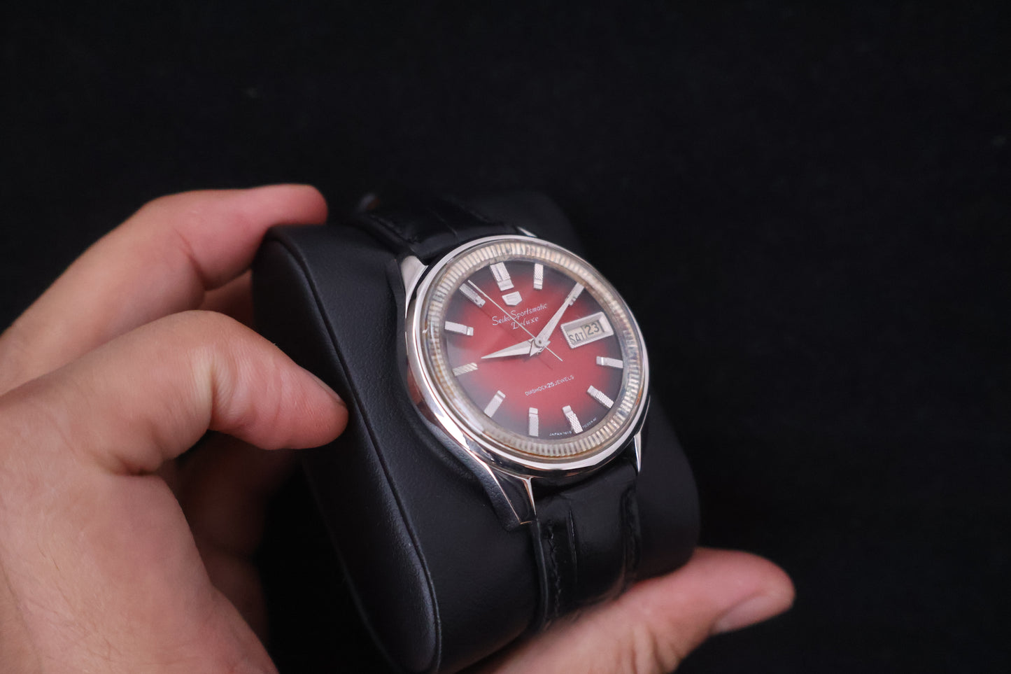 (SERVICED) Rare Vintage 1965 Seiko Sportsmatic Deluxe Red Dial 25 Jewels 7619-7070