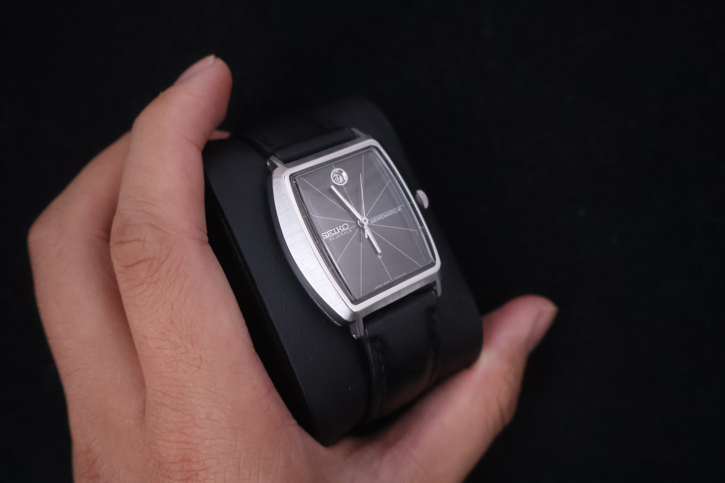 (SERVICED) Rare Vintage 1967 Seiko Seikomatic-R Charcoal Crosshair 30 Jewels 8305-5000
