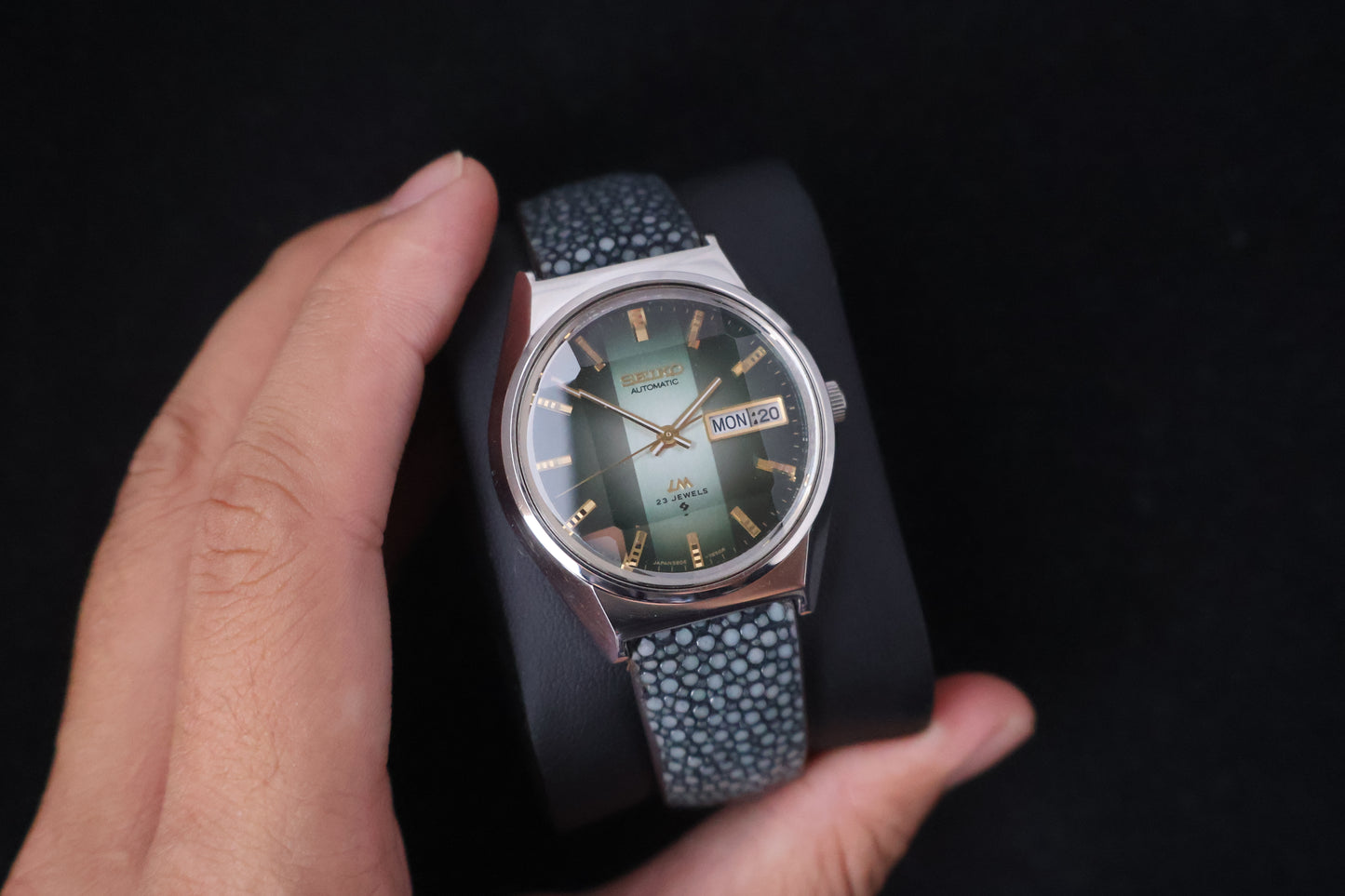 (SERVICED) Rare Vintage 1974 Seiko Lord Matic Emerald Faceted 23 Jewels 5606-7310