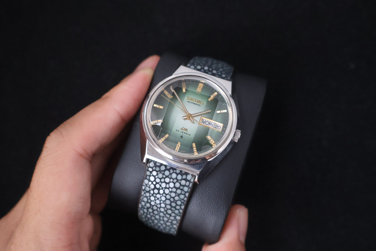 (SERVICED) Rare Vintage 1974 Seiko Lord Matic Emerald Faceted 23 Jewels 5606-7310