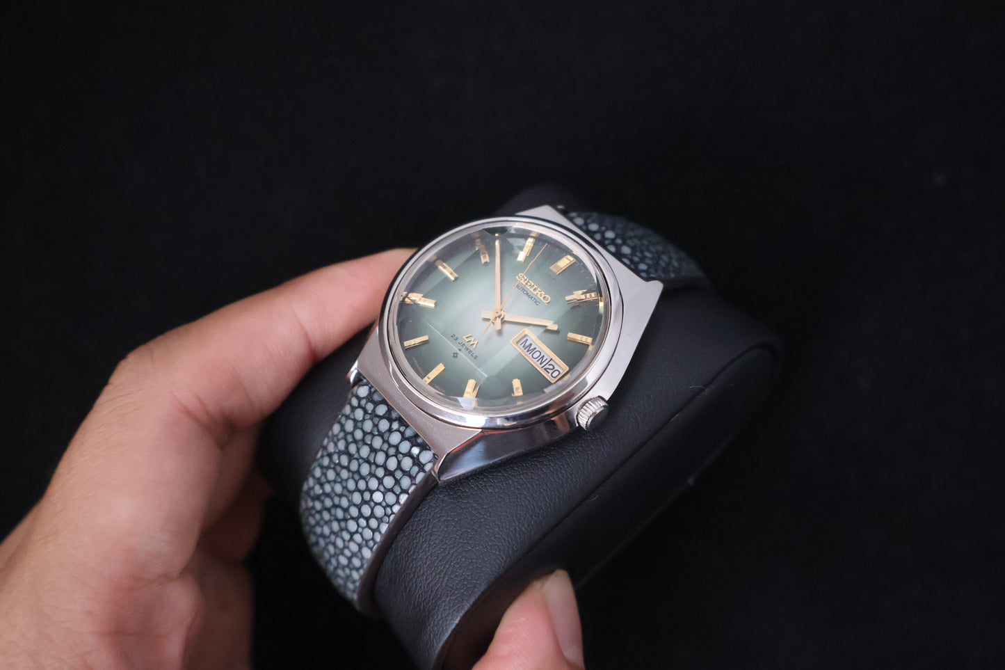 (SERVICED) Rare Vintage 1974 Seiko Lord Matic Emerald Faceted 23 Jewels 5606-7310