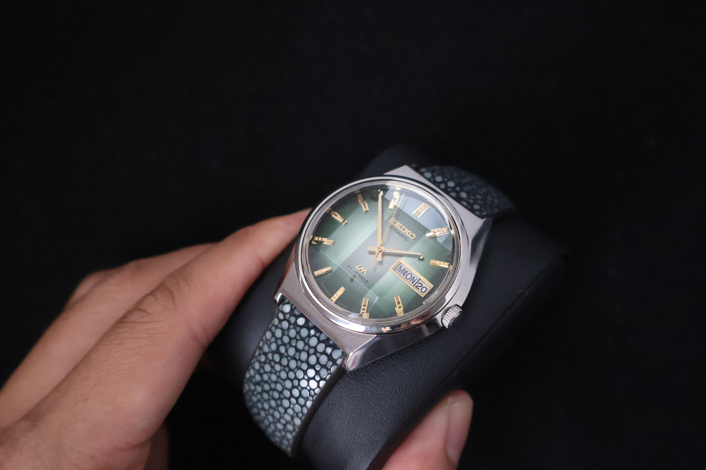(SERVICED) Rare Vintage 1974 Seiko Lord Matic Emerald Faceted 23 Jewels 5606-7310