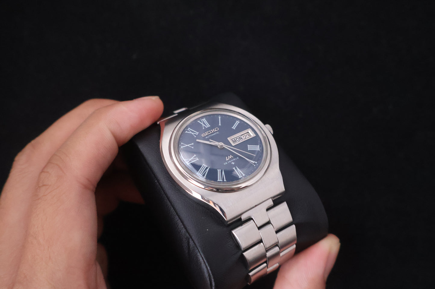 (SERVICED) Rare Vintage 1971 Seiko Lord Matic LM Blue Roman 23 Jewels 5606-7120