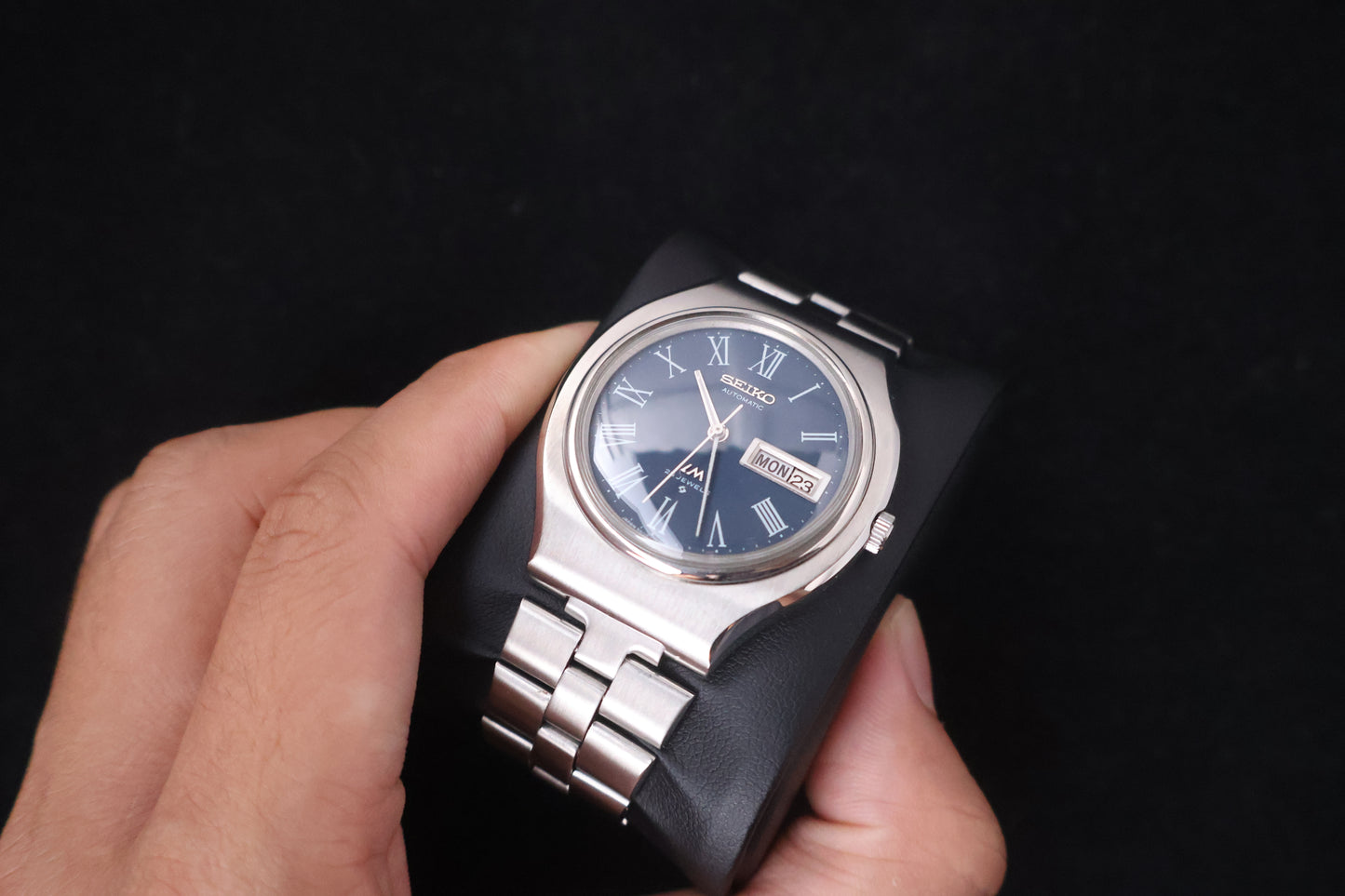 (SERVICED) Rare Vintage 1971 Seiko Lord Matic LM Blue Roman 23 Jewels 5606-7120