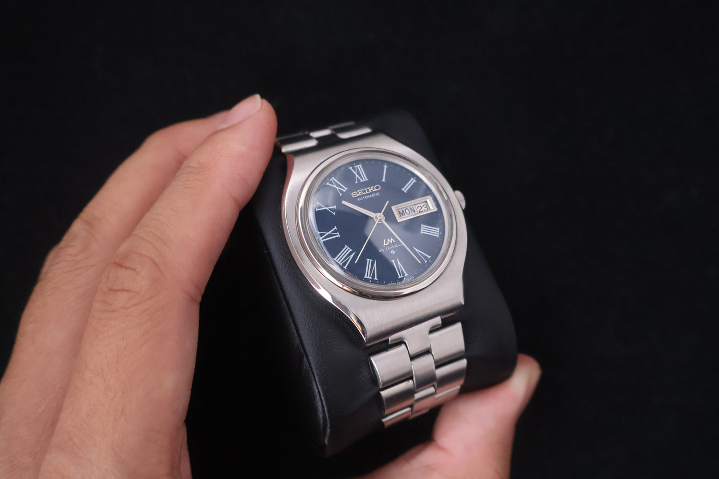 (SERVICED) Rare Vintage 1971 Seiko Lord Matic LM Blue Roman 23 Jewels 5606-7120