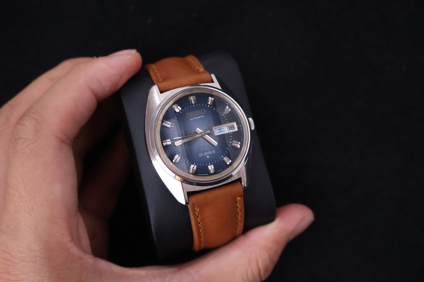 (SERVICED) Rare Vintage 1974 Seiko Lord Matic Blue Dial 23 Jewels 5606-7231