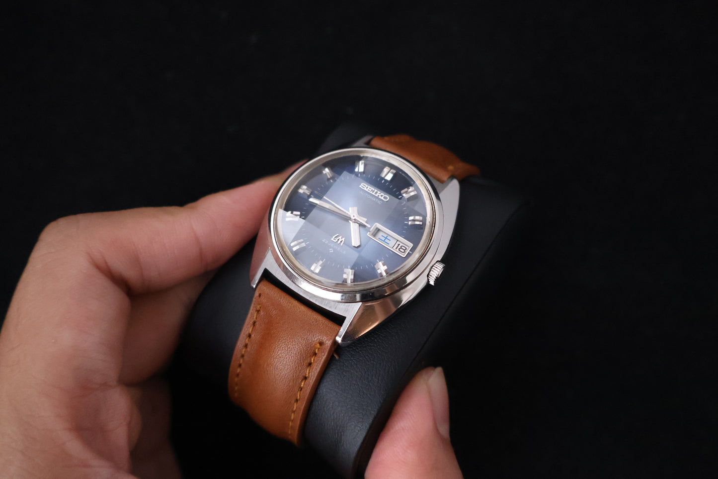 (SERVICED) Rare Vintage 1974 Seiko Lord Matic Blue Dial 23 Jewels 5606-7231