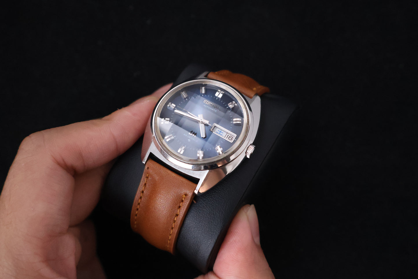 (SERVICED) Rare Vintage 1974 Seiko Lord Matic Blue Dial 23 Jewels 5606-7231