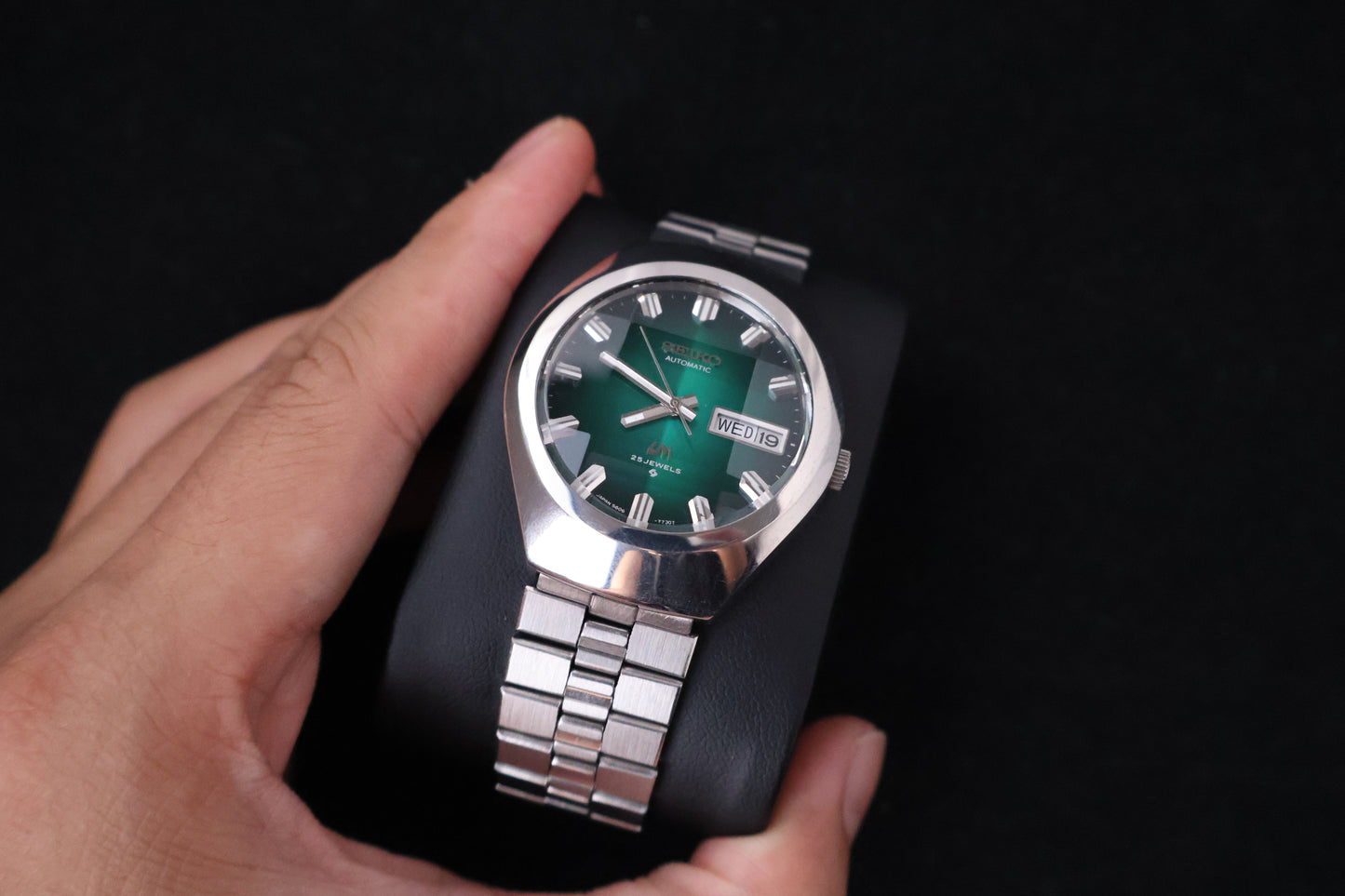 (SERVICED) Rare Vintage 1974 Seiko Lord Matic Emerald Faceted 23 Jewels 5606-7360