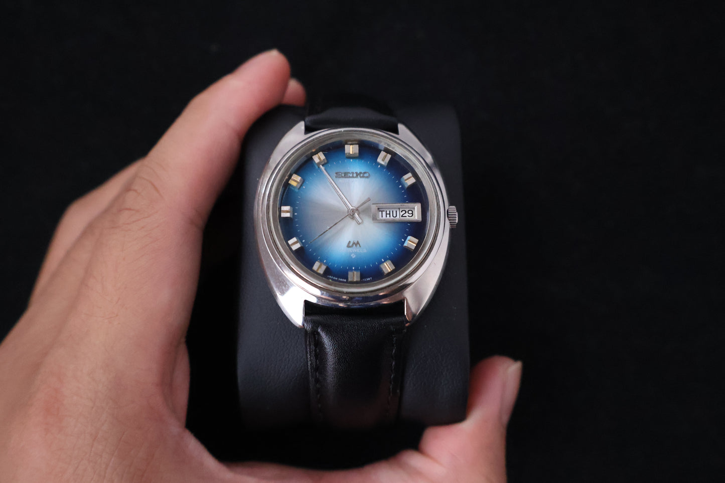 (SERVICED) Rare Vintage 1972 Seiko Lord Matic Blue Dial 23 Jewels 5606-7151