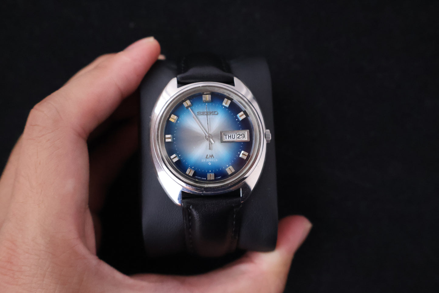 (SERVICED) Rare Vintage 1972 Seiko Lord Matic Blue Dial 23 Jewels 5606-7151