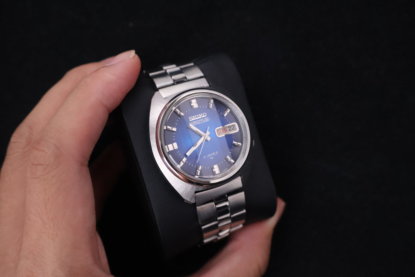 (SERVICED) Rare Vintage 1975 Seiko 5 Actus Blue Sunburst 21 Jewels 7019-7350