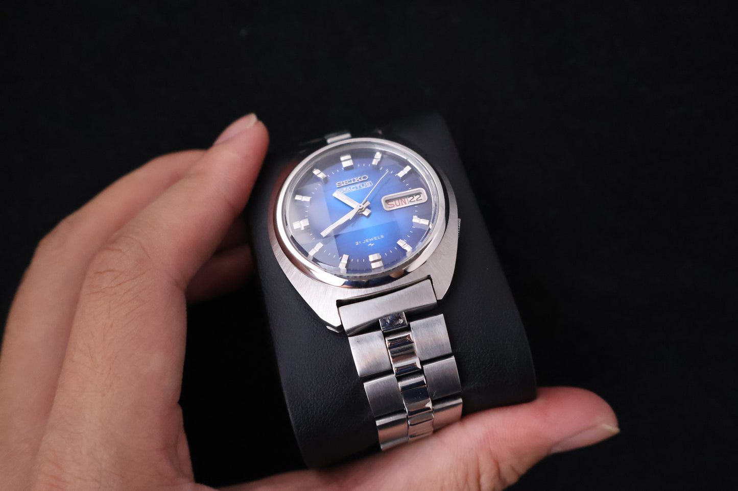 (SERVICED) Rare Vintage 1975 Seiko 5 Actus Blue Sunburst 21 Jewels 7019-7350