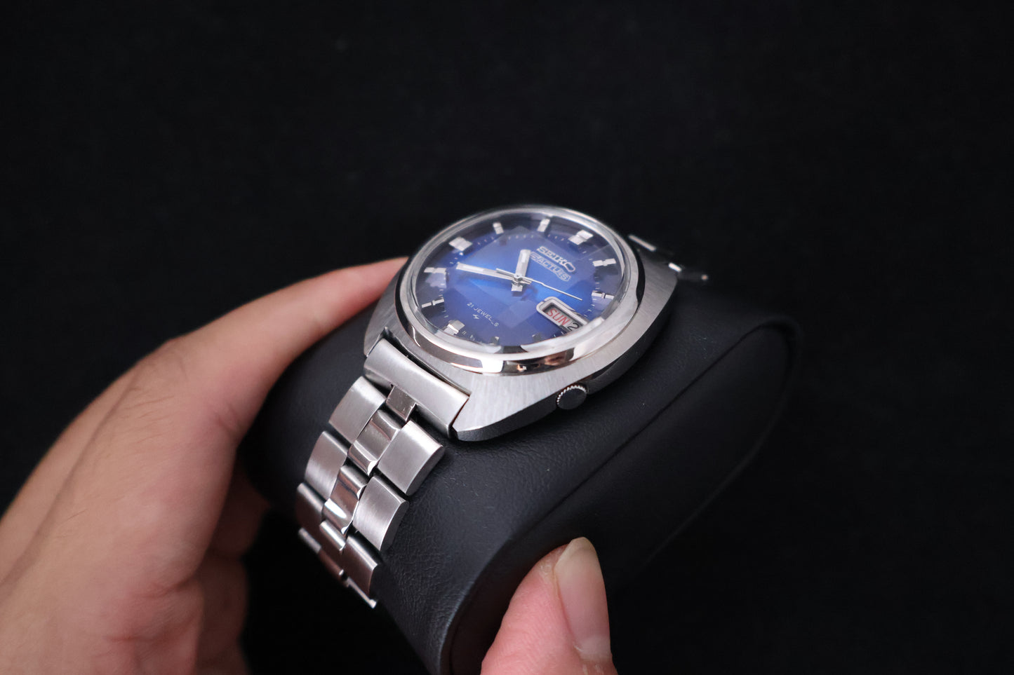 (SERVICED) Rare Vintage 1975 Seiko 5 Actus Blue Sunburst 21 Jewels 7019-7350