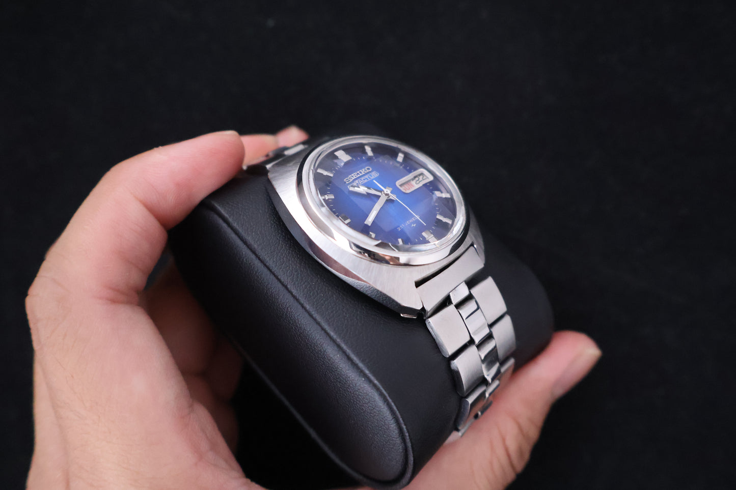 (SERVICED) Rare Vintage 1975 Seiko 5 Actus Blue Sunburst 21 Jewels 7019-7350