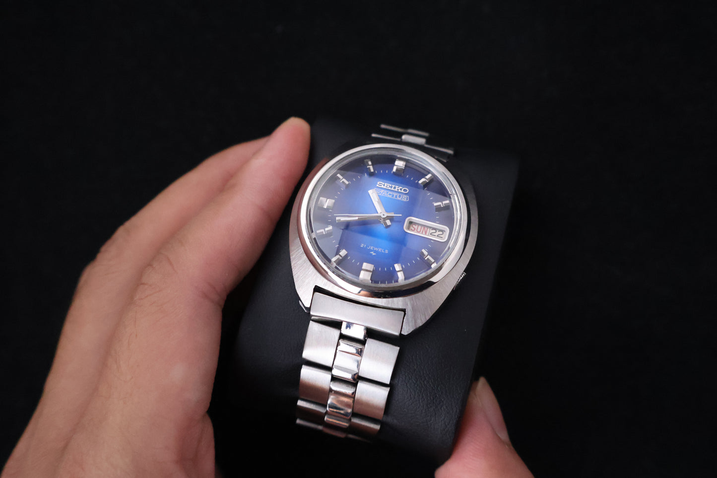 (SERVICED) Rare Vintage 1975 Seiko 5 Actus Blue Sunburst 21 Jewels 7019-7350