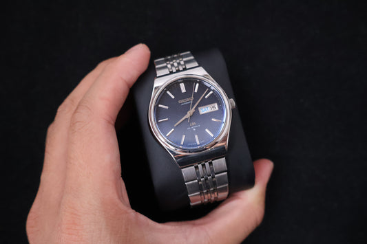 (SERVICED) Rare Vintage 1974 Seiko Lord Matic Navy Blue Sunburst 23 Jewels 5606-8050