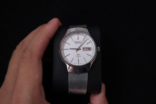 (SERVICED) Rare Vintage 1975 Seiko Lord Matic LM 25 Jewels 5606-8120