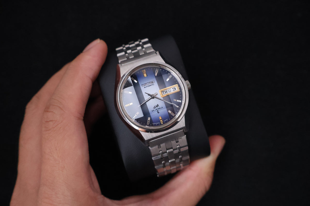 (SERVICED) Rare Vintage 1973  Seiko Lord Matic LM  Blue Faceted 23 Jewels  5606-7310