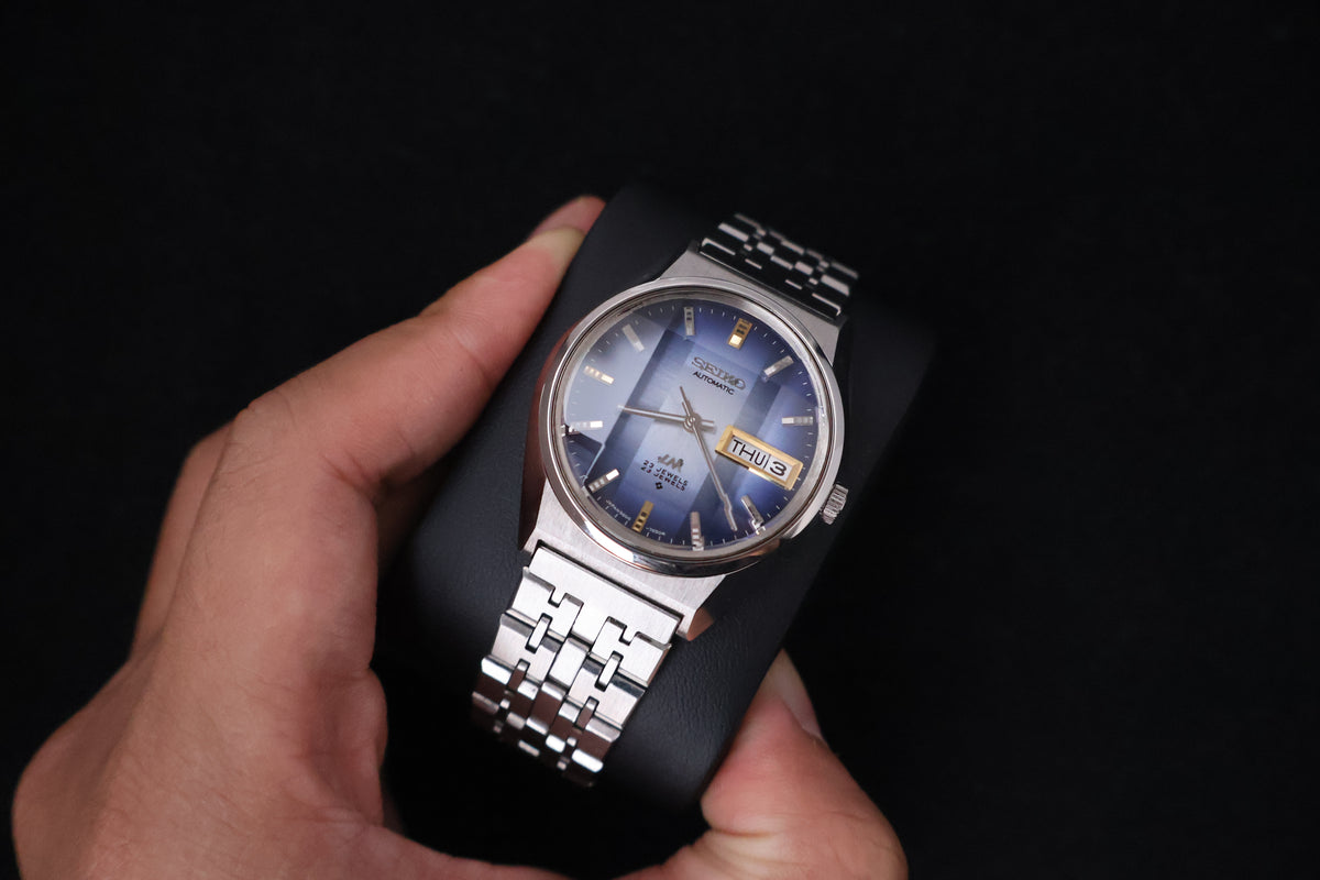(SERVICED) Rare Vintage 1973  Seiko Lord Matic LM  Blue Faceted 23 Jewels  5606-7310