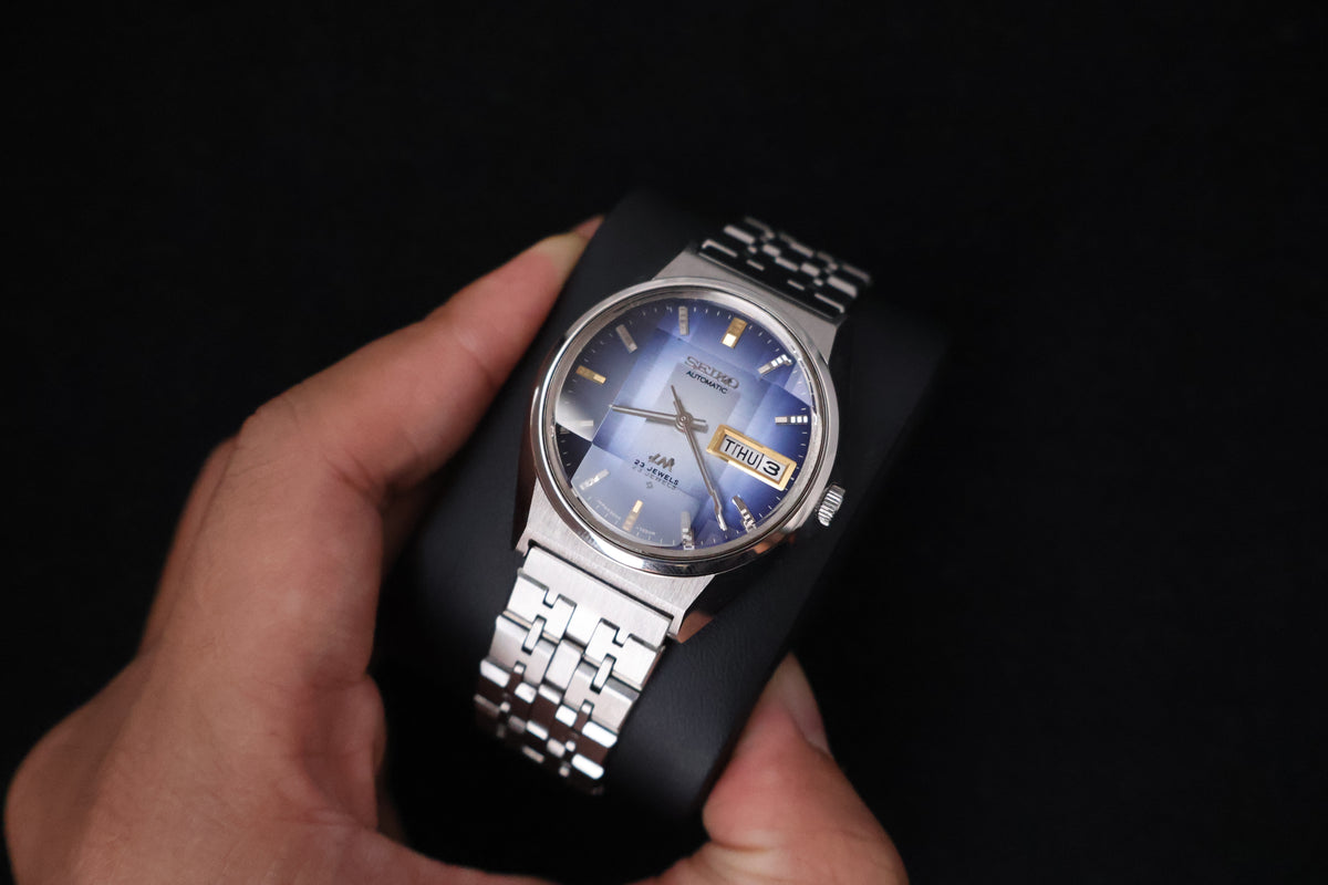 (SERVICED) Rare Vintage 1973  Seiko Lord Matic LM  Blue Faceted 23 Jewels  5606-7310