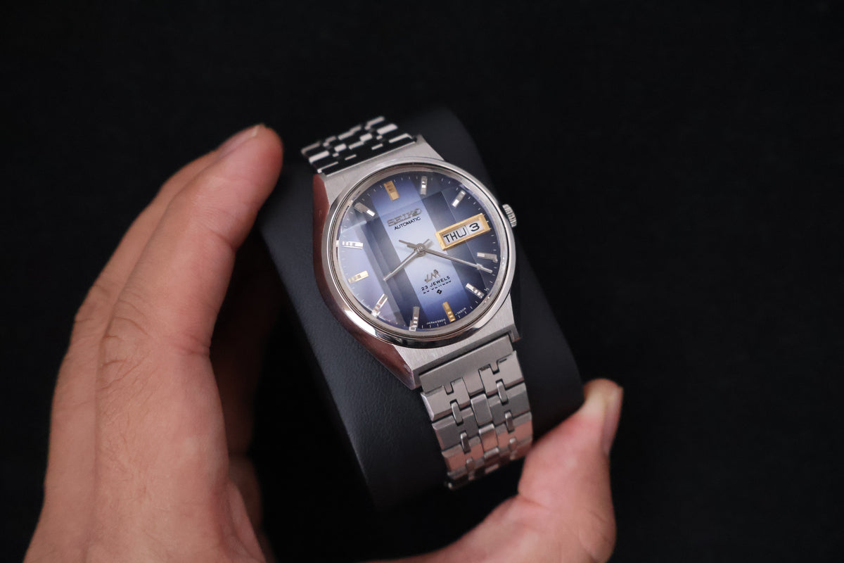 (SERVICED) Rare Vintage 1973  Seiko Lord Matic LM  Blue Faceted 23 Jewels  5606-7310