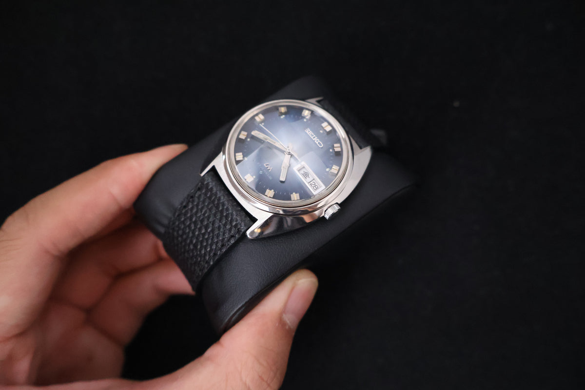 (SERVICED) Rare Vintage 1973 Seiko Lord Matic LM Blue Faceted 23 Jewels 5606-7230