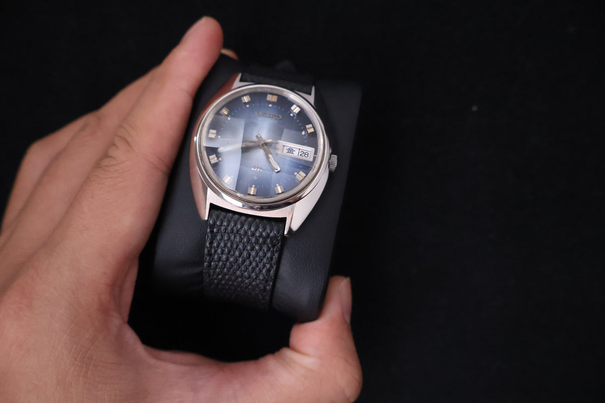 (SERVICED) Rare Vintage 1973 Seiko Lord Matic LM Blue Faceted 23 Jewels 5606-7230