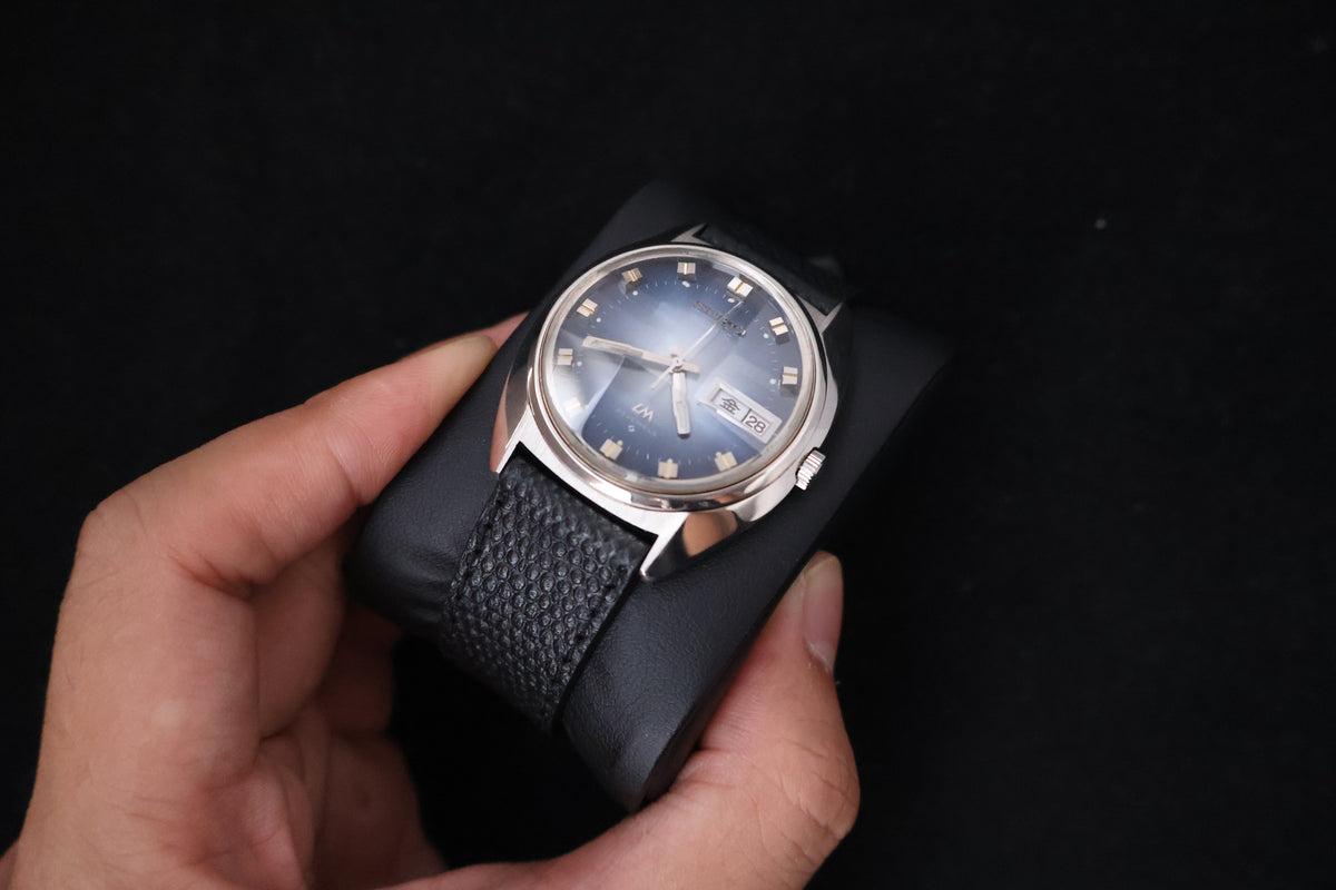 (SERVICED) Rare Vintage 1973 Seiko Lord Matic LM Blue Faceted 23 Jewels 5606-7230