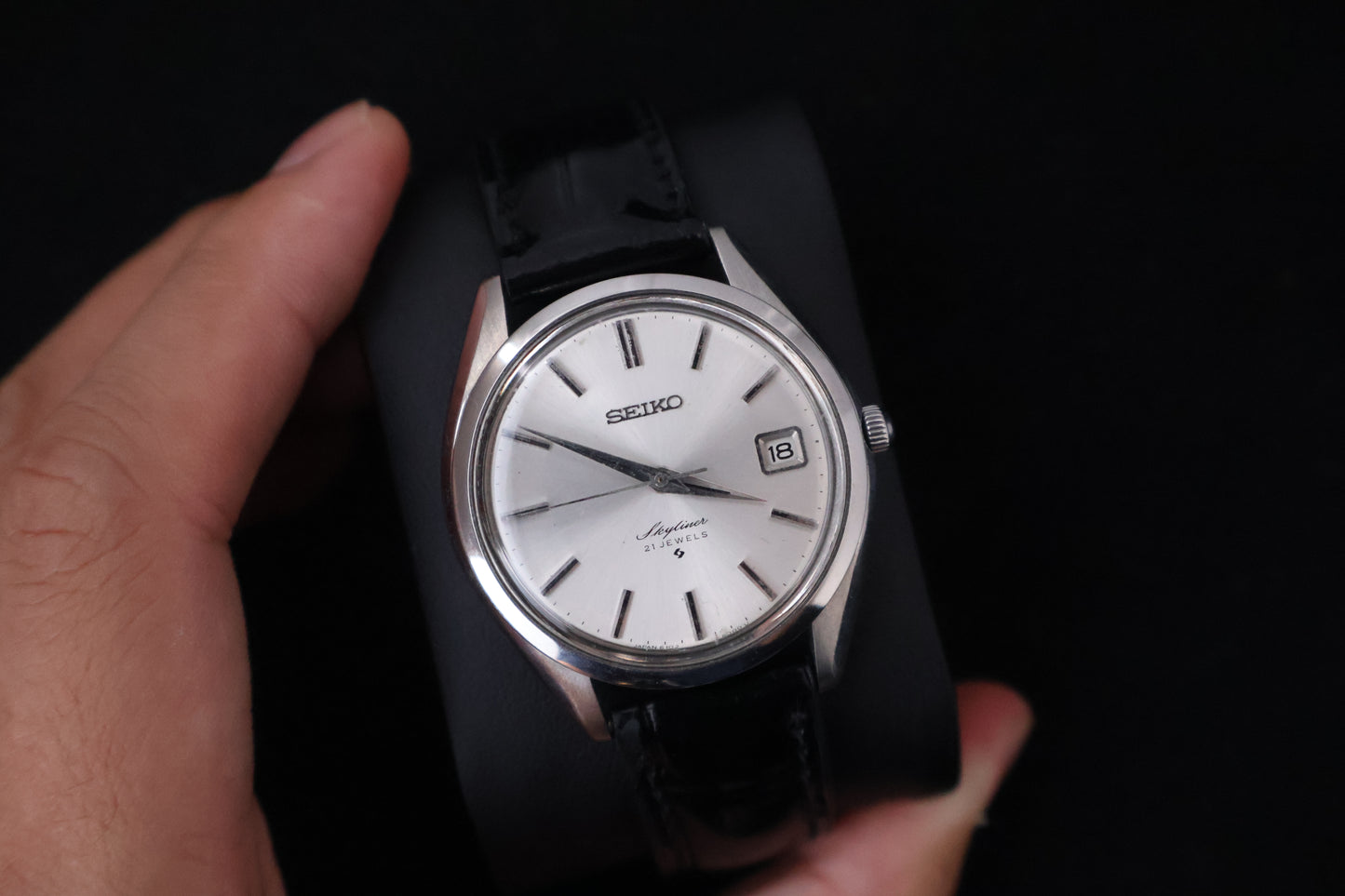 (SERVICED) Rare Vintage 1969 Seiko Skyliner 21 Jewels Hand-Winding 6102-8000