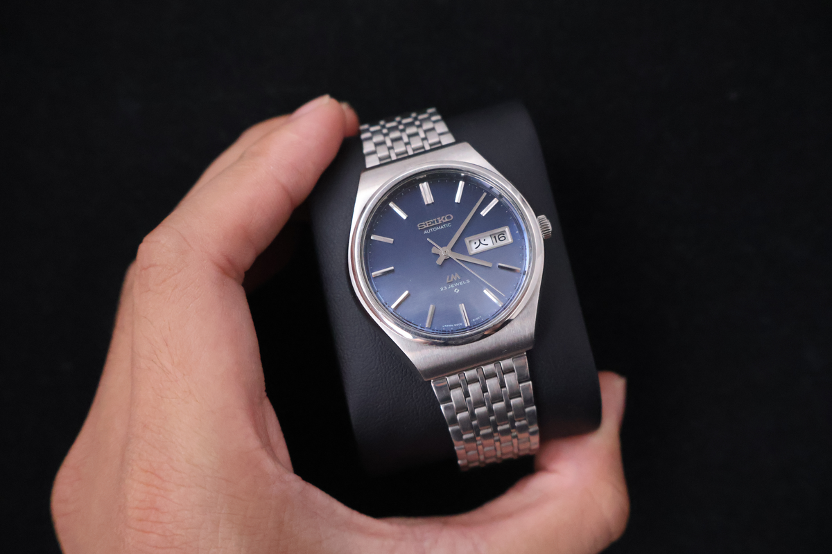 (SERVICED) Rare Vintage 1975 Seiko Lord Matic Blue Dial 23 Jewels 5606-8090