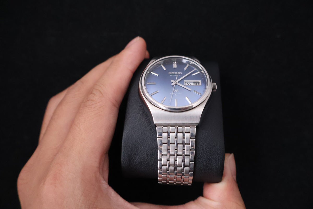 (SERVICED) Rare Vintage 1975 Seiko Lord Matic Blue Dial 23 Jewels 5606-8090