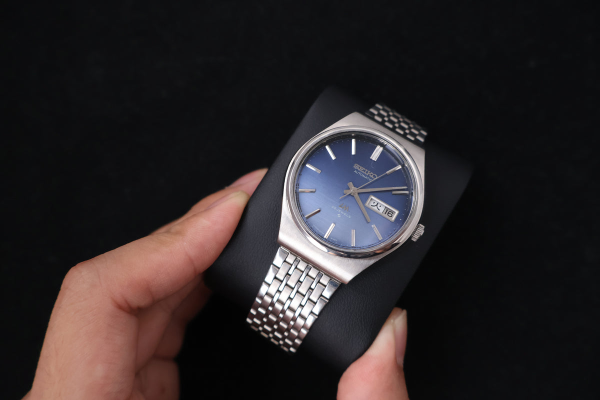 (SERVICED) Rare Vintage 1975 Seiko Lord Matic Blue Dial 23 Jewels 5606-8090